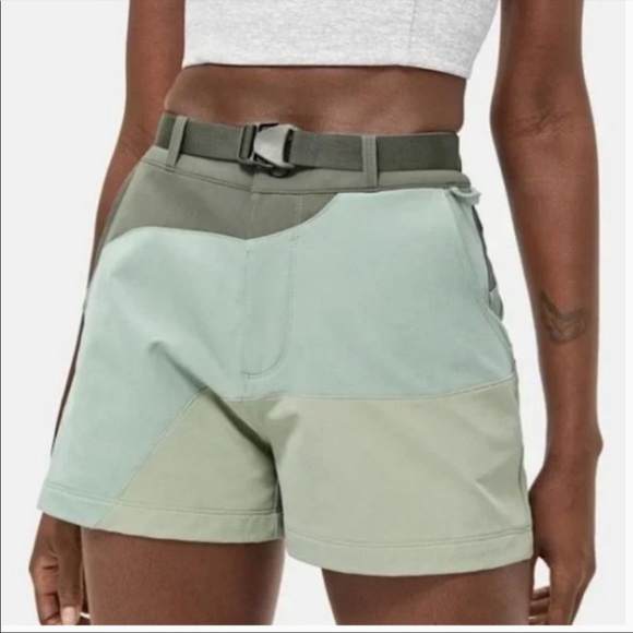 Outdoor Voices Pants - Outdoor Voices Rectrek 3" Short in Tea Tree/Green Bay/Sandstone size Medium